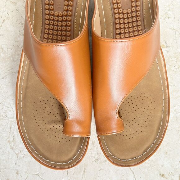 NEW Tan Sandals ASIAN 43 US 10 Brown Slip On Sandals Toe Ring COMFORTABLE - Picture 3 of 11